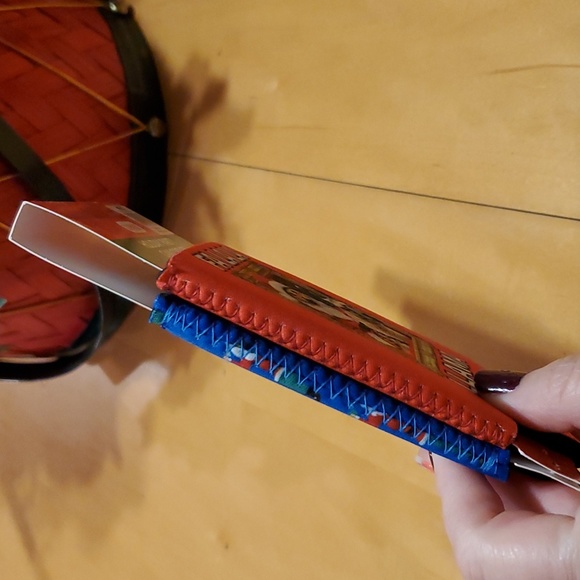 NWT ๐โค๏ธ HOLIDAY THEMED can cooler coozies ๐
๐ โค๏ธ ๐ป - 5" height - Picture 4 of 4